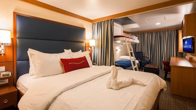 Disney Fantasy Deck 7 - Cabins & Activities