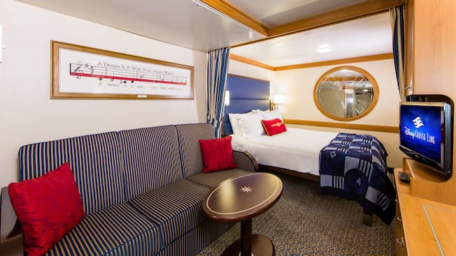 Disney デック 7個 Disney Wonder Deck 7 - Cabins & Activities