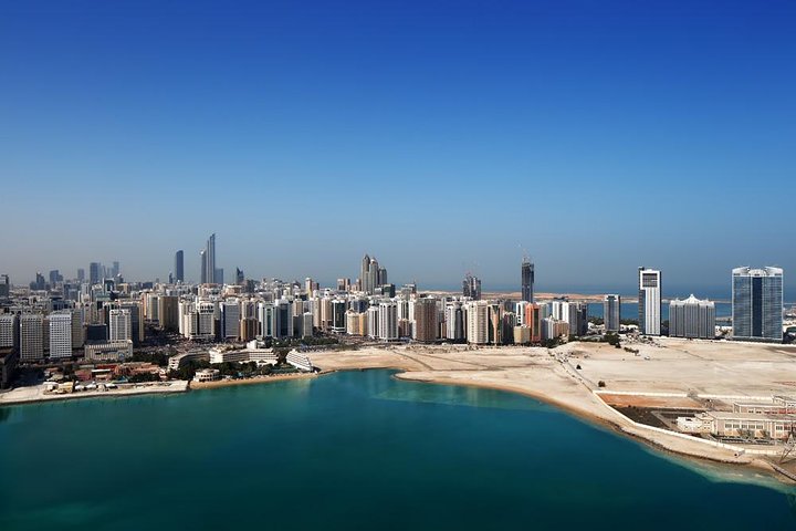 Abu Dhabi City Tour and Desert Safari - Image 1