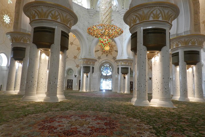 Abu Dhabi city tour from Dubai with Grand Mosque - Image 4