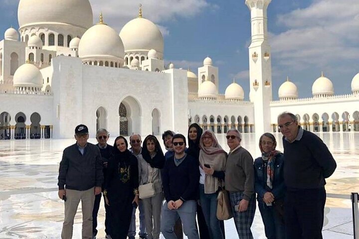 Abu Dhabi City tour with Entry ticket to Ferrari World from Abu dhabi - Image 3