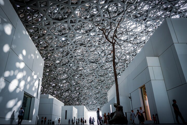 Abu Dhabi Modern Tour - Image 1