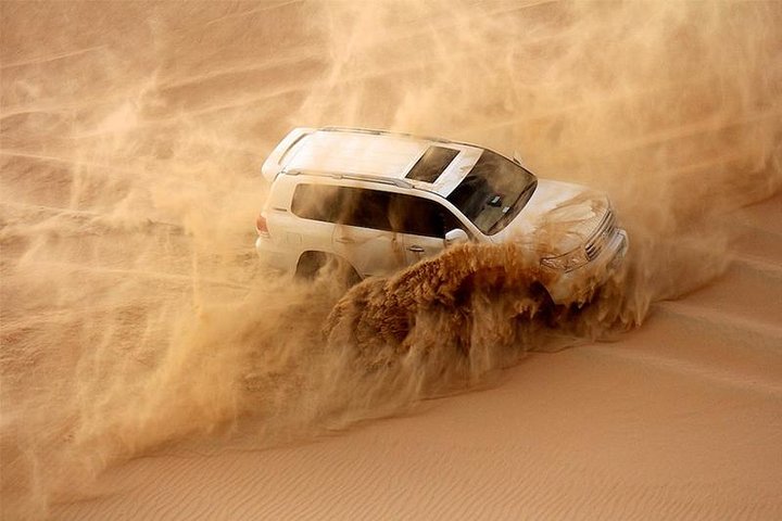 Abu Dhabi Private Desert Romantic Dune Dinner with Dune Bashing - Image 3