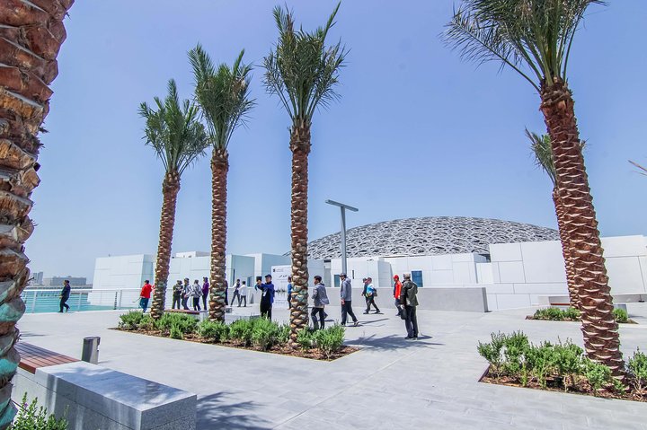 Abu Dhabi sightseeing with Louvre Museum & Grand Mosque with 5* lunch  - Image 4