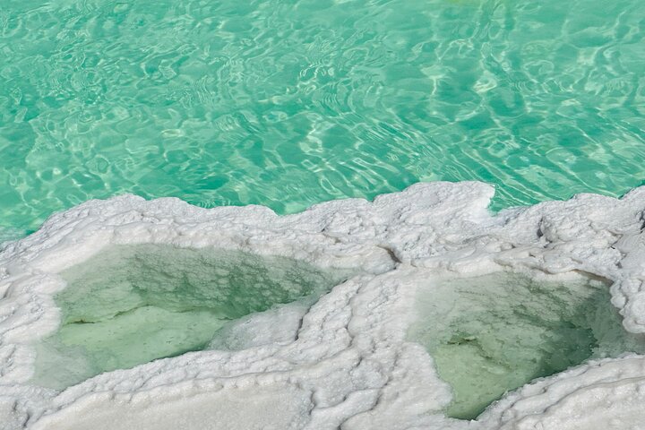 Al Wathba Fossil Dunes & Long Salt Lake Tour in Abu Dhabi - Image 3