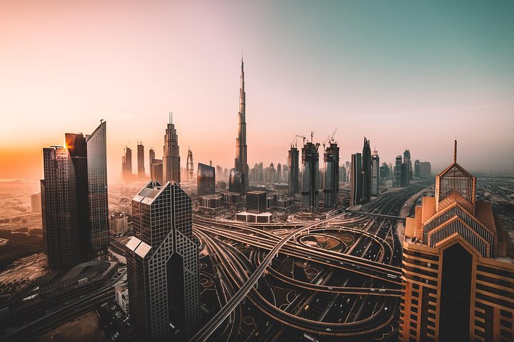 Dubai Tour + 124th Burj Khalifa - Image 1