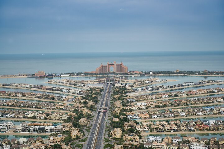 Full Day Modern Tour in Dubai - Image 4
