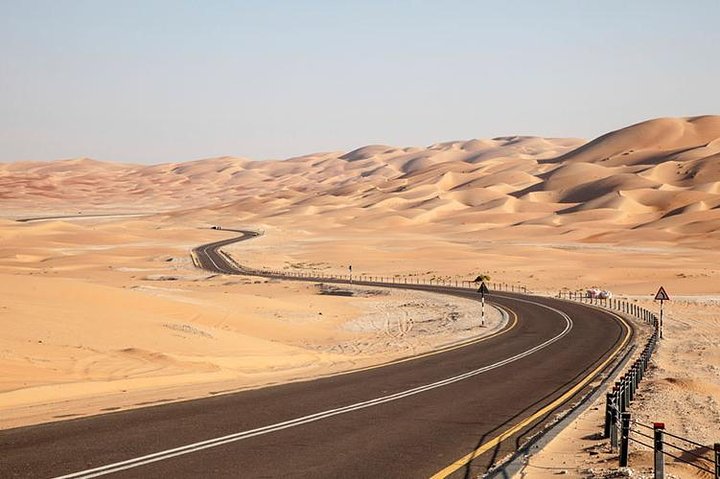 Liwa Overnight Desert Safari with Hot BBQ Dinner Private Tent & Breakfast  - Image 4