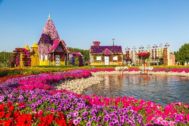 Miracle Garden Dubai Tour with Pickup And Drop off From Abu Dhabi - Image 2
