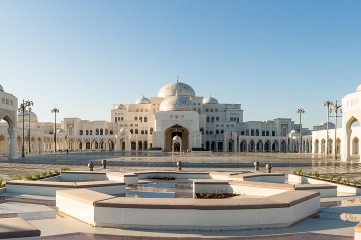 Private Abu Dhabi Half Day City Tour for 2 person - Image 5