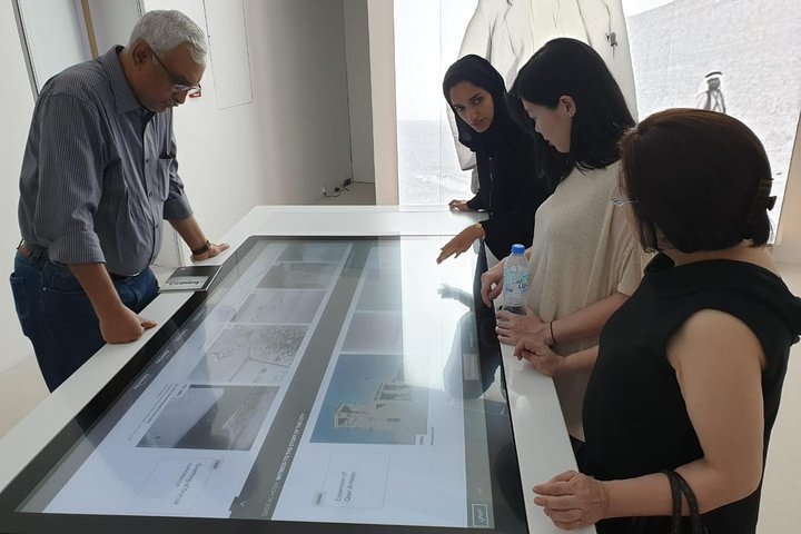 Private Abu Dhabi tour with Emirati Guide - Image 5