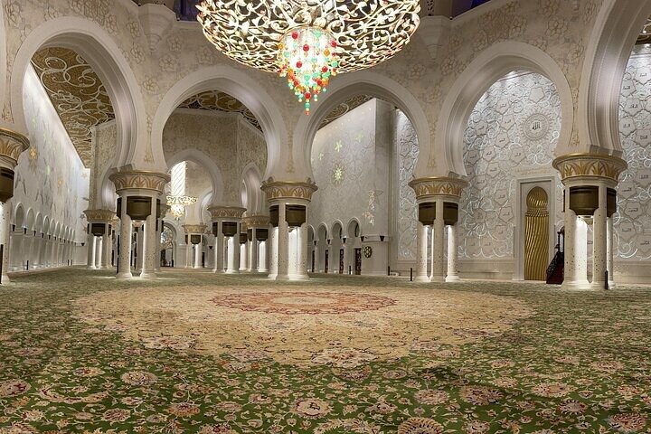 Private Full-Day Abu Dhabi City Tour with a Local! - Image 5