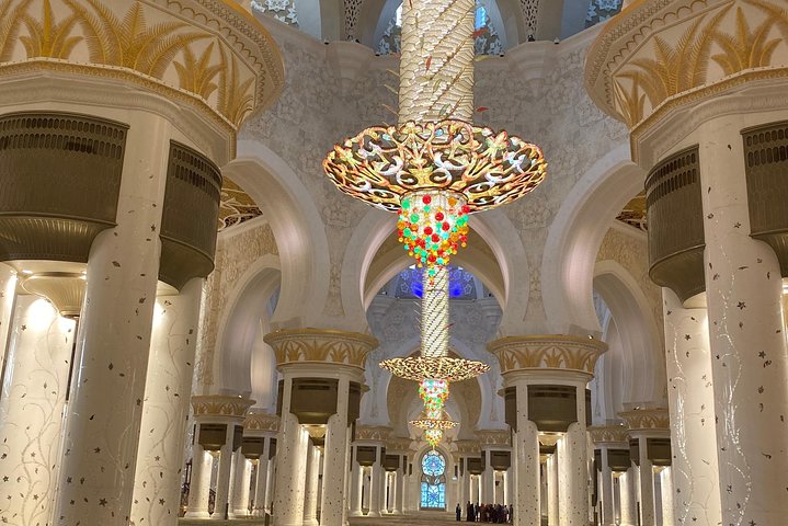 Private Full-Day Abu Dhabi City Tour with a Local! - Image 2