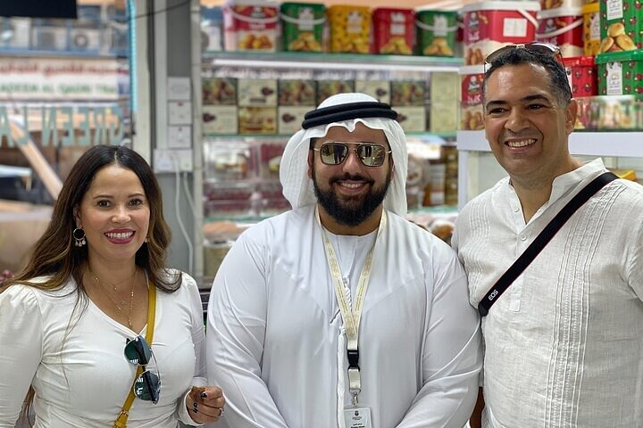 Private Full-Day Abu Dhabi City Tour with a Local! - Image 1