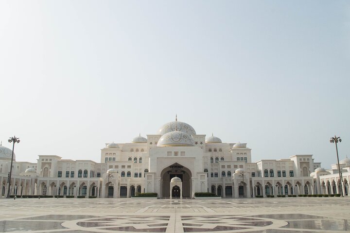  Private Full-Day Tour in Abu Dhabi - Image 2