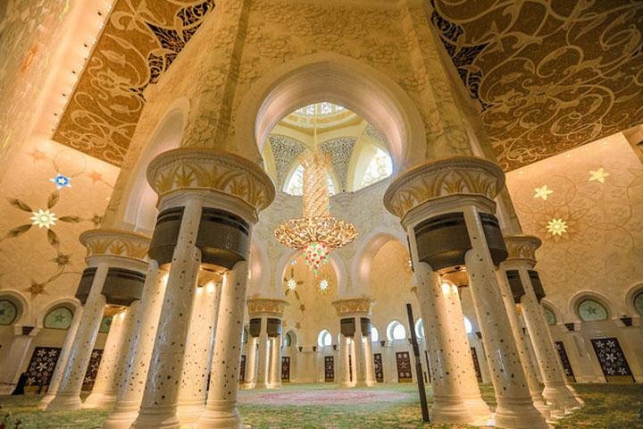 Private One-day Abu Dhabi Highlight Tour, End in Dubai With Lunch - Image 2