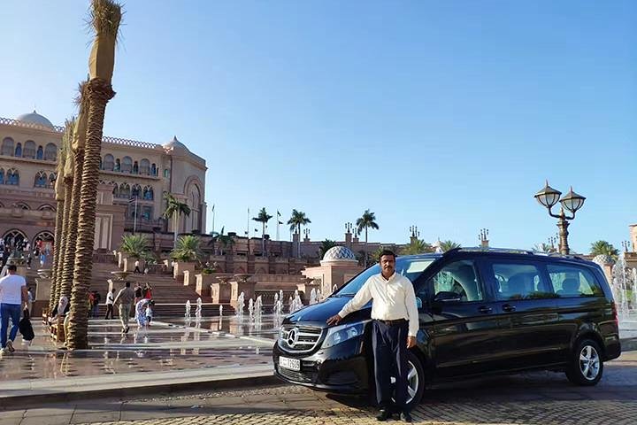 Private One-day Abu Dhabi Highlight Tour, End in Dubai With Lunch - Image 3