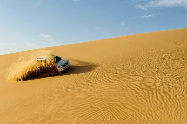 Private Overnight Camping in Liwa with BBQ Dinner & Breakfast - Image 5