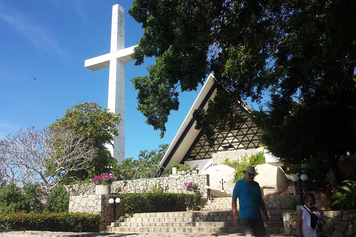 6Hr Cruise or Hotels City Tour, Divers, Baby Turtles Peace Chapel - Image 5