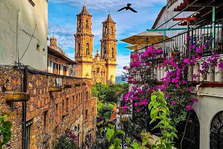 A Fascinating Day in Taxco Magical Town & CavesTrip from Acapulco Brkfst & Lunch - Image 5