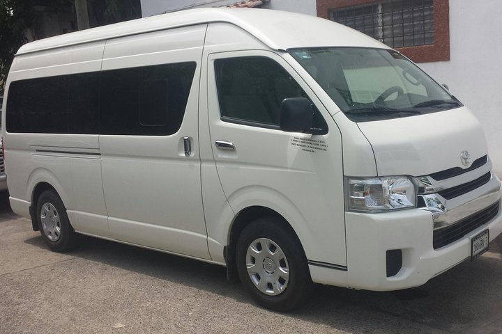 Acapulco Airport Roundtrip Transfers - Image 1