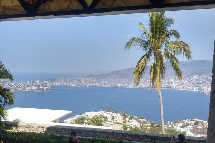 Acapulco All In One - Image 3