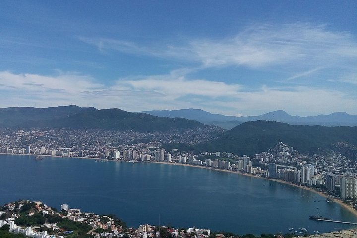 City Sightseeing Tour - Image 1