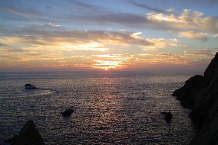 Cliff Diver Show and Dinner in Acapulco - Image 4