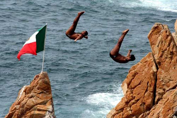 Cliff Divers Show 2 Hours Tour - Image 3