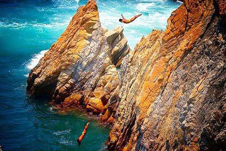 Cliff Divers Show 2 Hours Tour - Image 5
