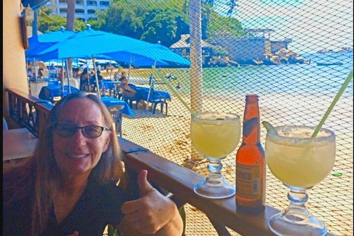 Fun in Acapulco Day Tour 6Hrs, Divers Show, Tequila Tasting, Lunch & FleaMarket  - Image 2