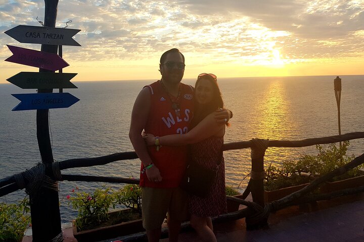  High Divers DeLuxe Three Course Dinner +Three Drinks plus SUNSET - Image 2
