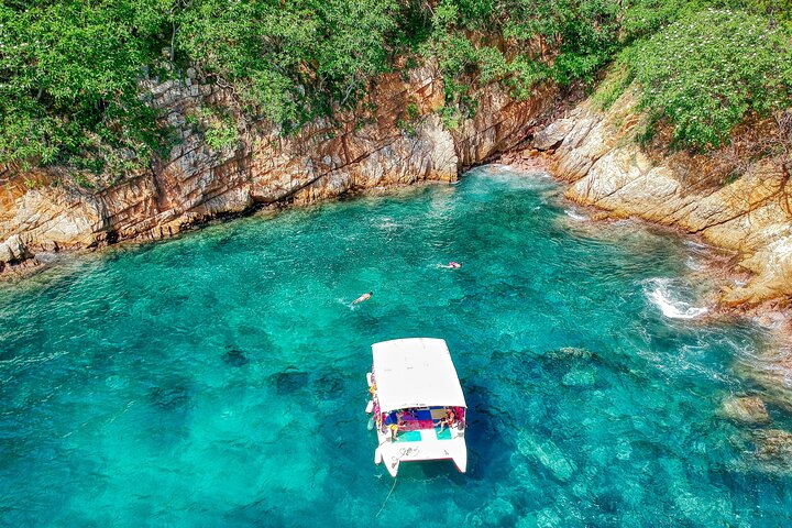 La Roqueta Island Hiking Snorkeling & Beach Brake Lunch & Drink - Image 2