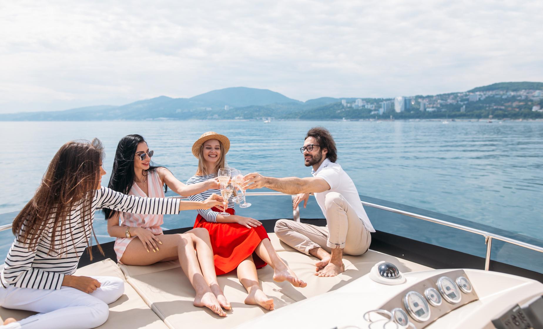 Private Bonanza Yacht Cruise - Image 1