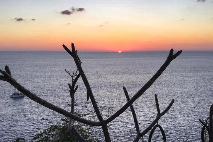 Sunset, Romantic Dinner And Cliff Divers Show - Image 5