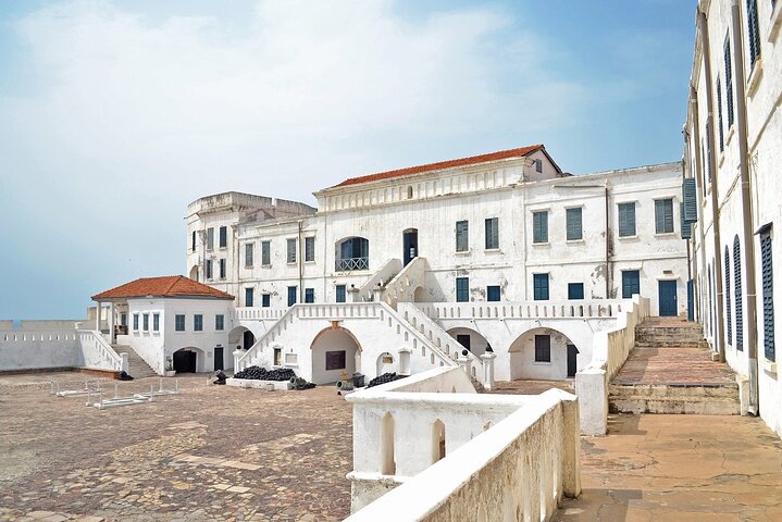 Full-Day Guided Tour around Cape Coast - Image 2
