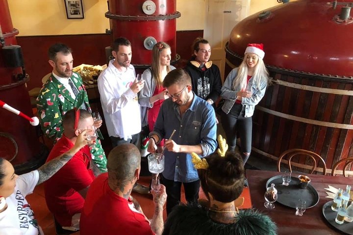 Red White & Brew - Wine, Gin & Beer Tour with Tastings from Adelaide - Image 4