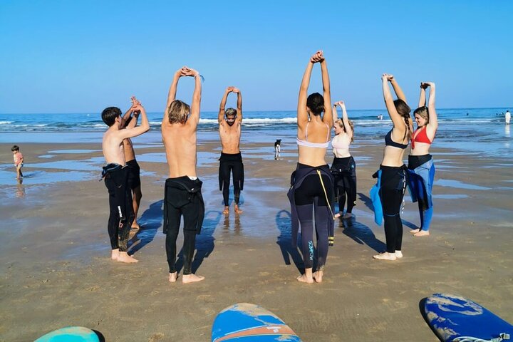 Guided 1 day beginner surfing lessons in taghazout  - Image 2