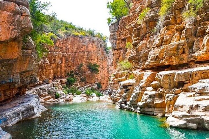 Paradise Valley - Image 1