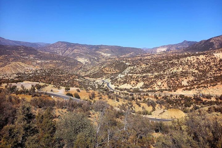 Paradise Valley Trekking - Image 4