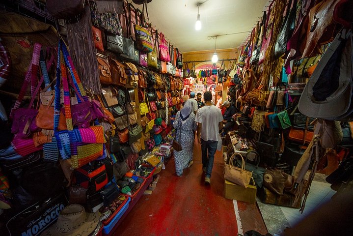 Private Agadir visite thé Big Market (souk el had) & argan Factory - Image 3