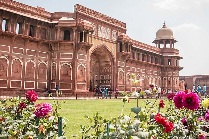 From Agra : Taj Mahal , Agra Fort & Baby Taj Tour by AC Car - Image 5