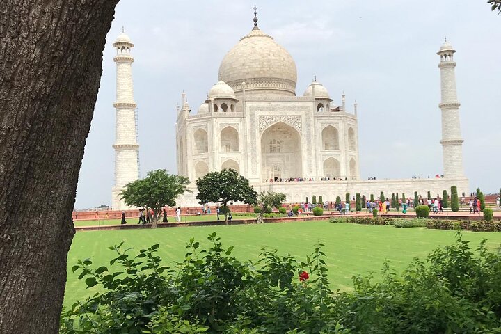 Half Day Sunrise Taj Mahal & Agra Fort Tour by TUK TUK - Image 5
