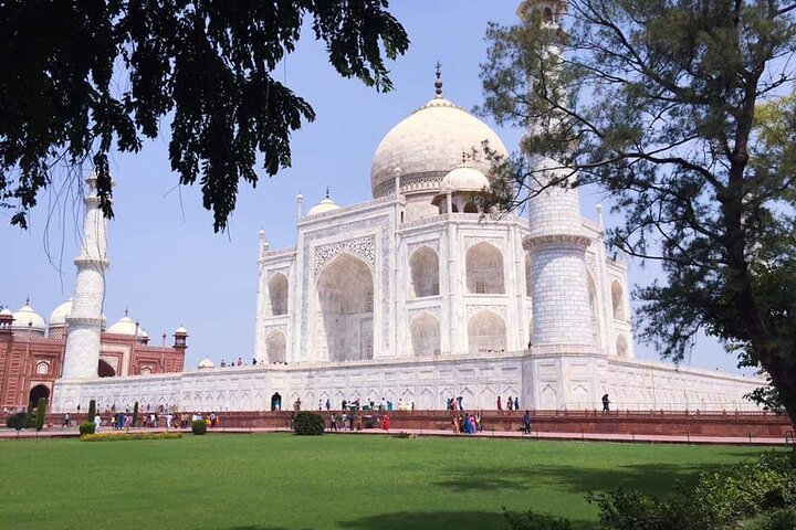 Private Full Day Sunrise Taj Mahal Tour from Agra hotel - Image 2