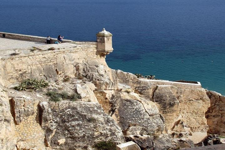 Alicante Shore Excursion: Private Walking Tour - Image 2