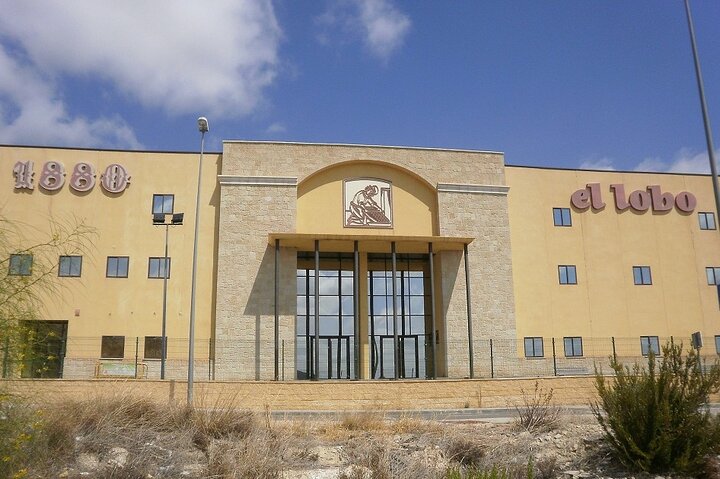 Caves and nougat around Alicante in a private tour led by a professional guide. - Image 4