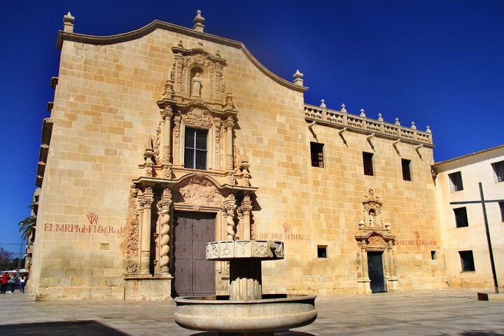 Caves and nougat around Alicante in a private tour led by a professional guide. - Image 5