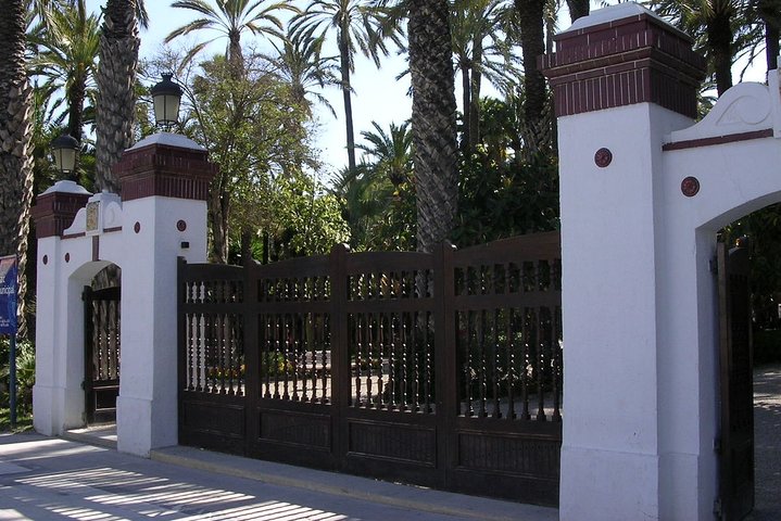 Experience the World Heritage City of Elche private tour - Image 4