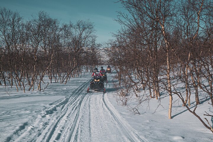 4hr Finnmarksvidda Snowmobile Adventure - Image 1