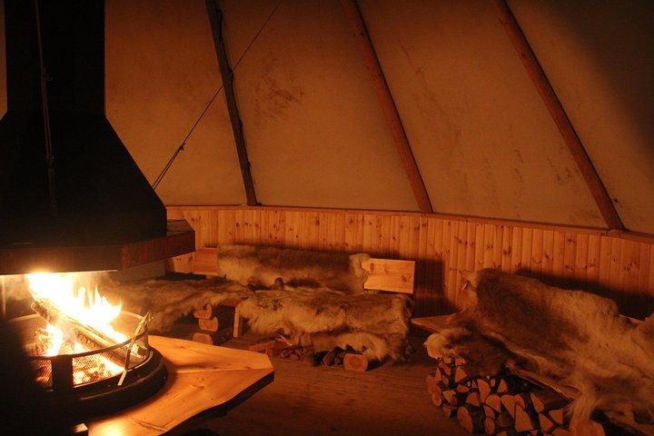 Sleigh Ride w/ Tapas Meal - Experience Arctic Farm Life  - Image 3